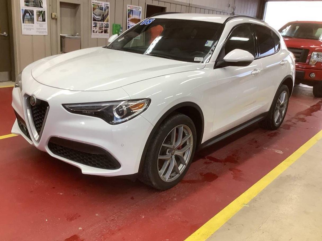ALFA ROMEO STELVIO 2018 ZASFAKNN9J7B86242 image ALFA ROMEO STELVIO 2018 ZASFAKNN9J7B86242 image